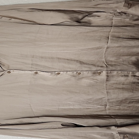 Old Navy Champagne Button Down Blouse - Picture 4 of 12